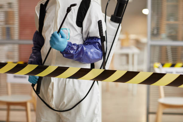 Professional Biohazard technician working in Carleton, MI